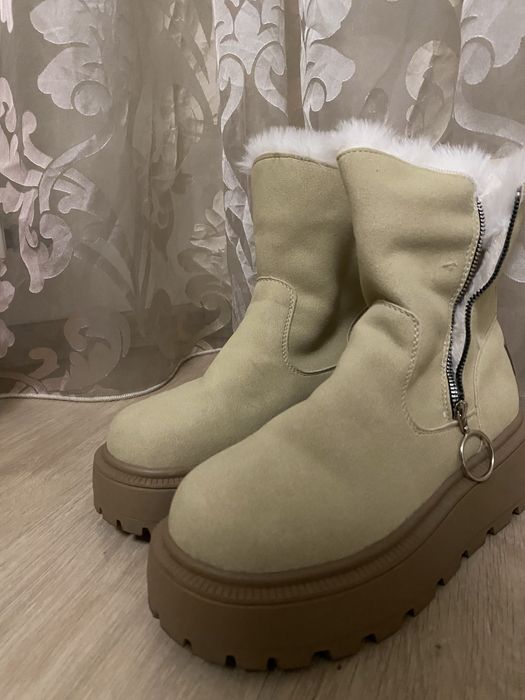 жіночі зимові черевики з бічною блискавкою розмір 39