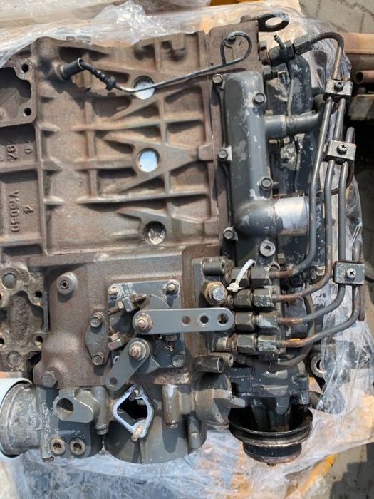 Części do silnika Kubota V1505D, blok, wał