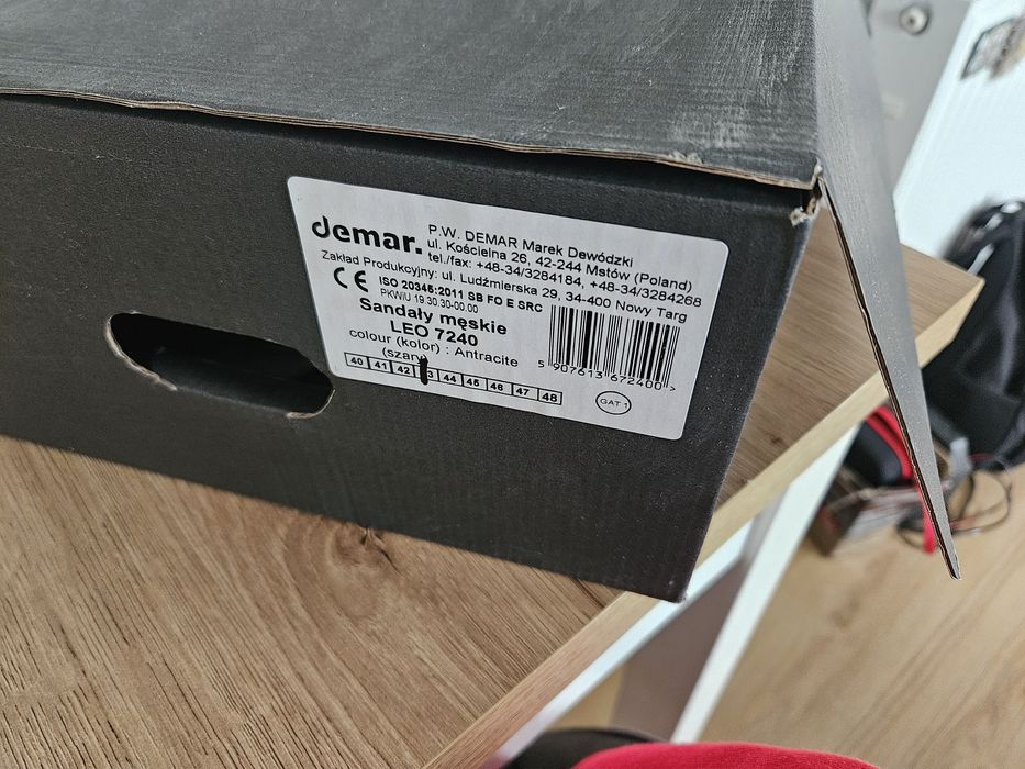Obuwie robocze 43 sandały demar