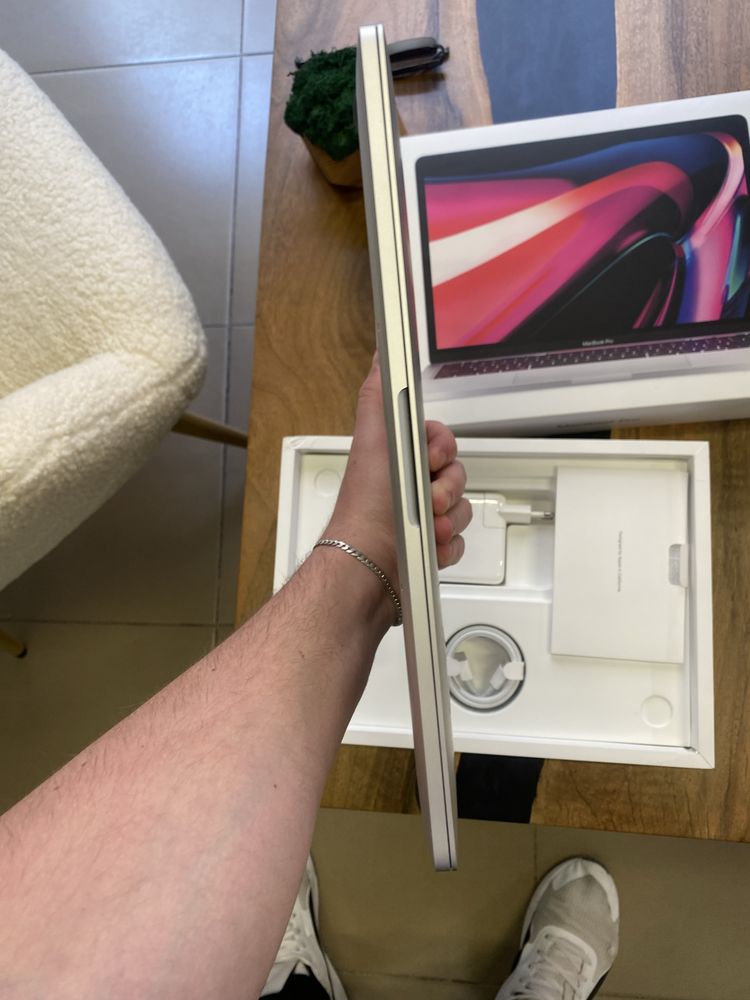 Ноутбук Apple MacBook Pro 13" M1 8/256GB Silver (MYDA2) 2020