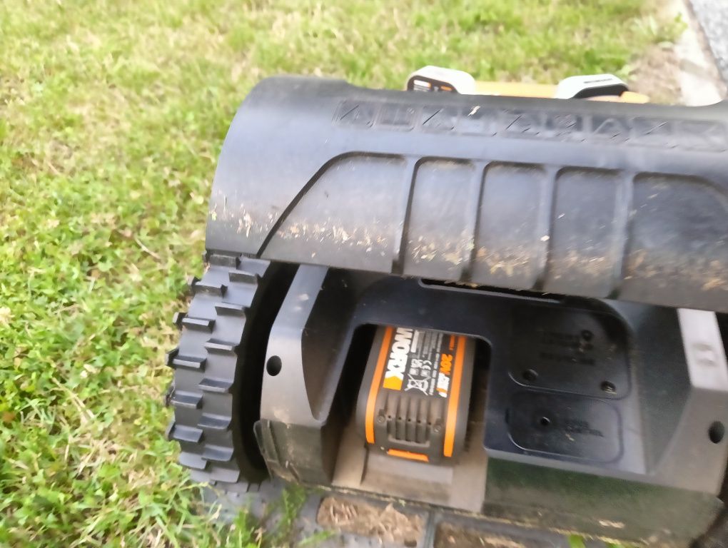 Kosiarka automatyczna Worx Landroid M700 W165E