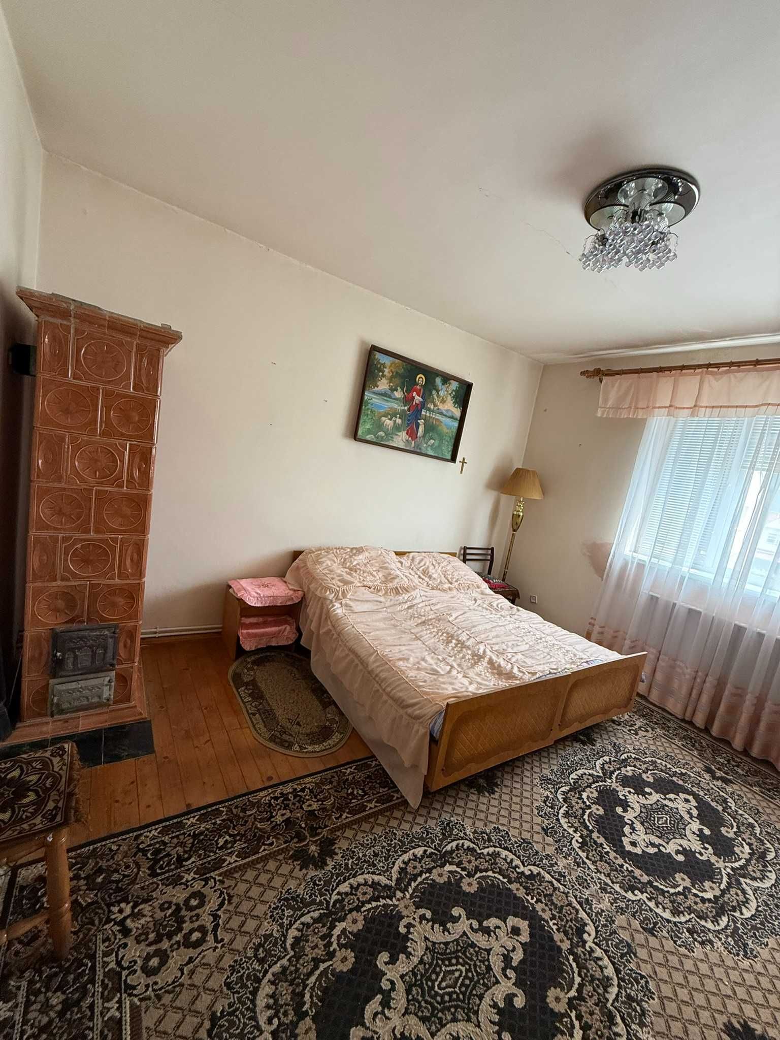 Продаж будинку для великої родини або під соціальний проект