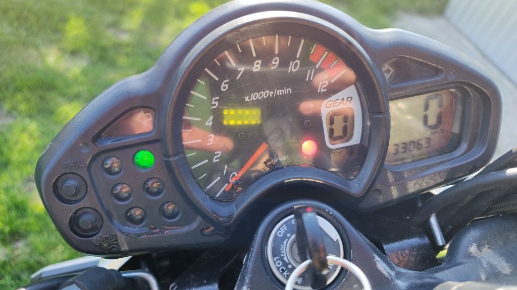 Suzuki gladius 650 SFV650 A2