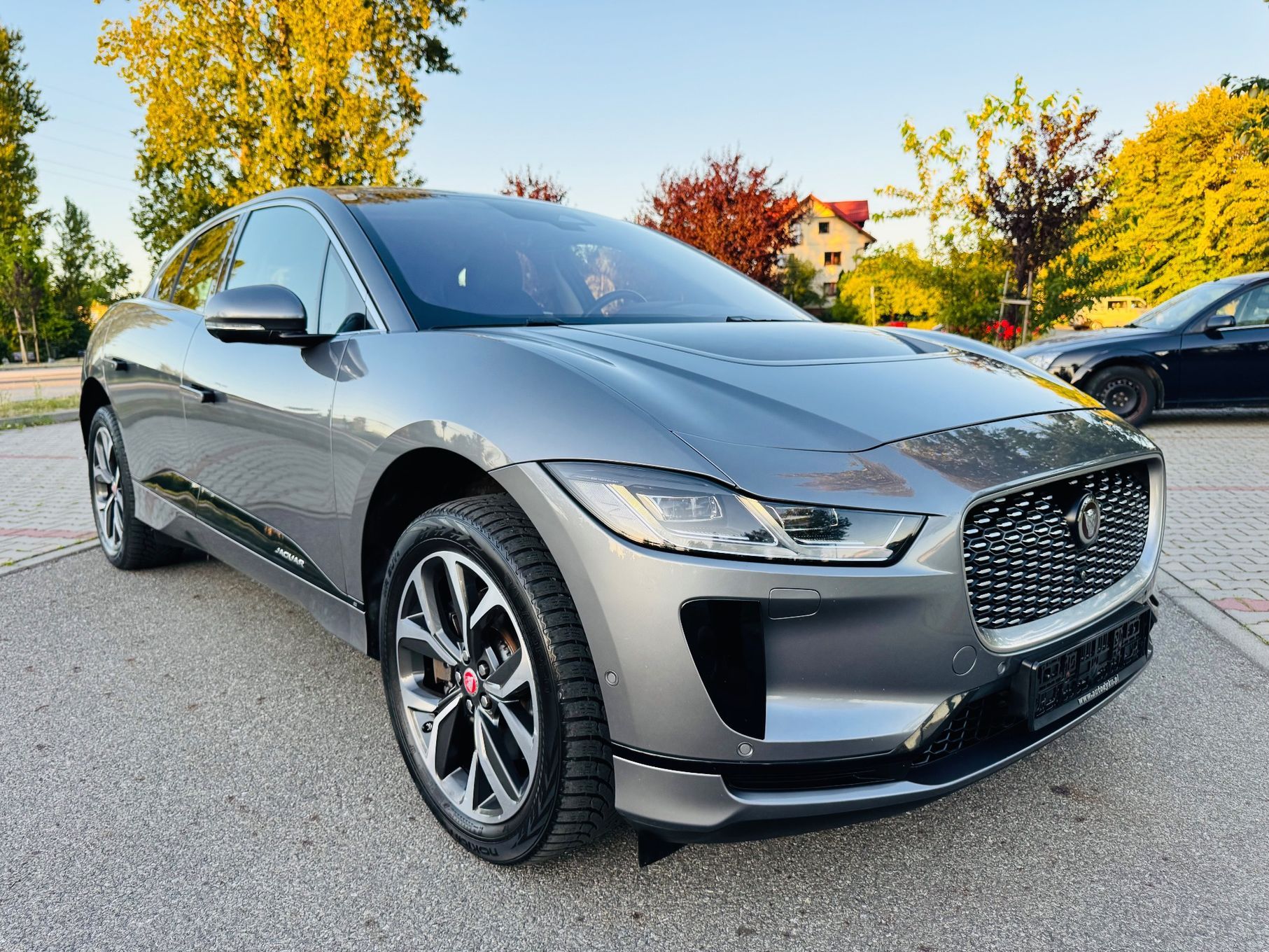 Jaguar I-Pace 90KWH RED CCS Asyst Pasa Ruchu Distronic Navi Climatronic LED Serwis!