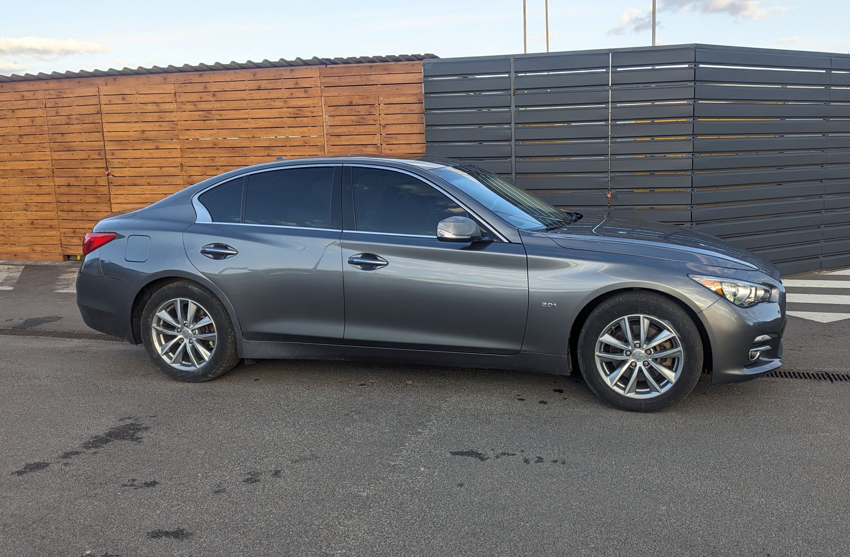 Продам Infiniti q50