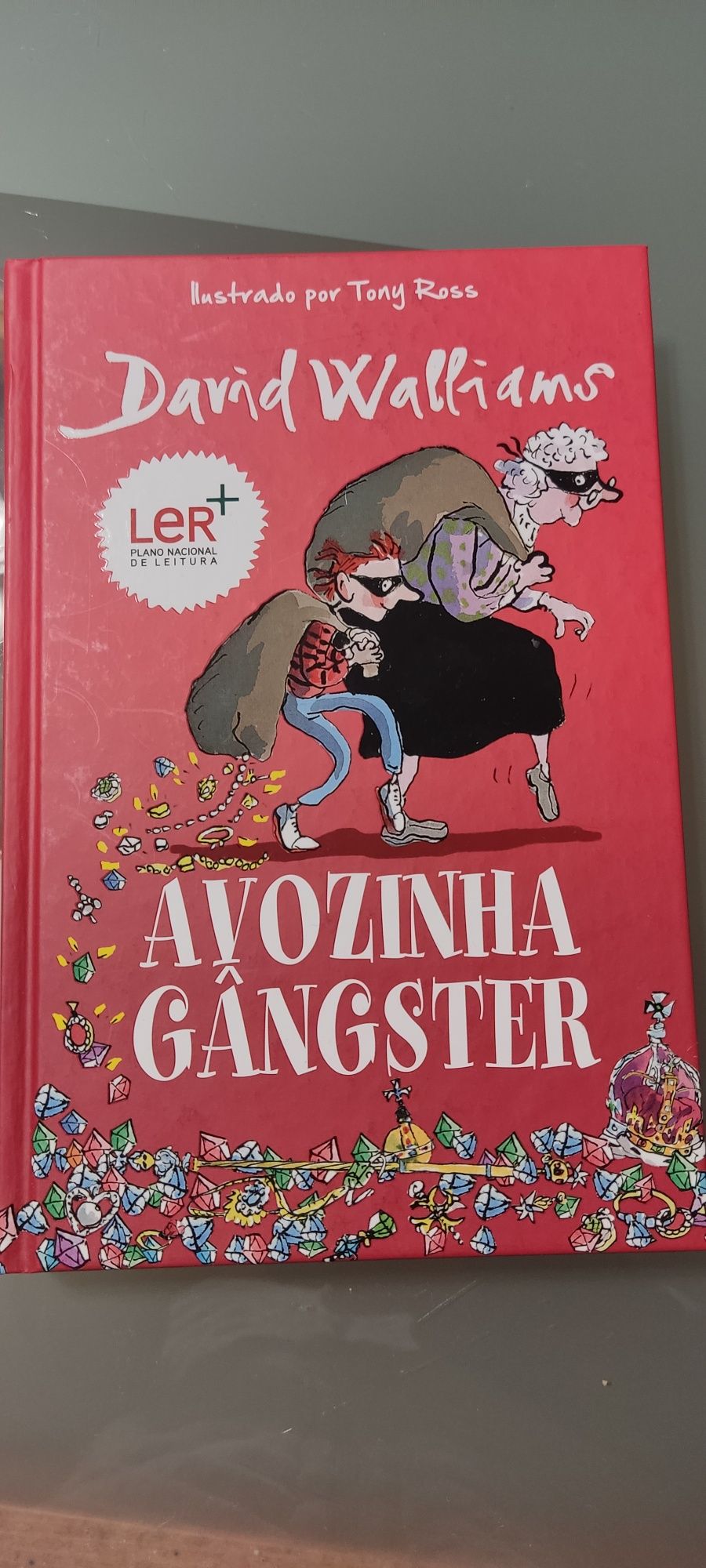 Livro avozinha gangster