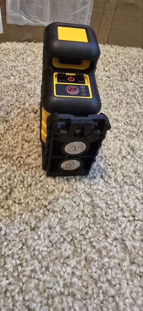 Лазерний нівелір DeWalt DW03601.