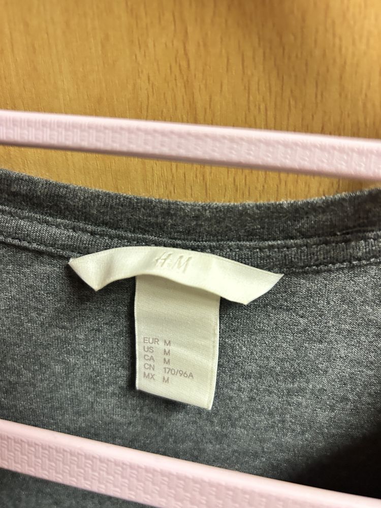 H&M szary t-shirt z cekinami serce M