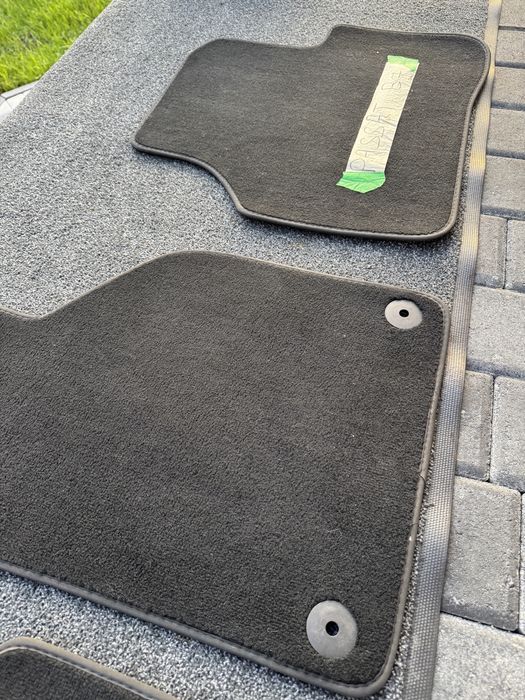 Коврики оригінальні на VW Passat B7 B6 Ворсові 3C1 863 011 C