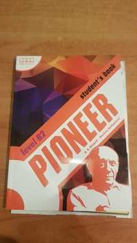 Pioneer B2 students book i workbook MM publications