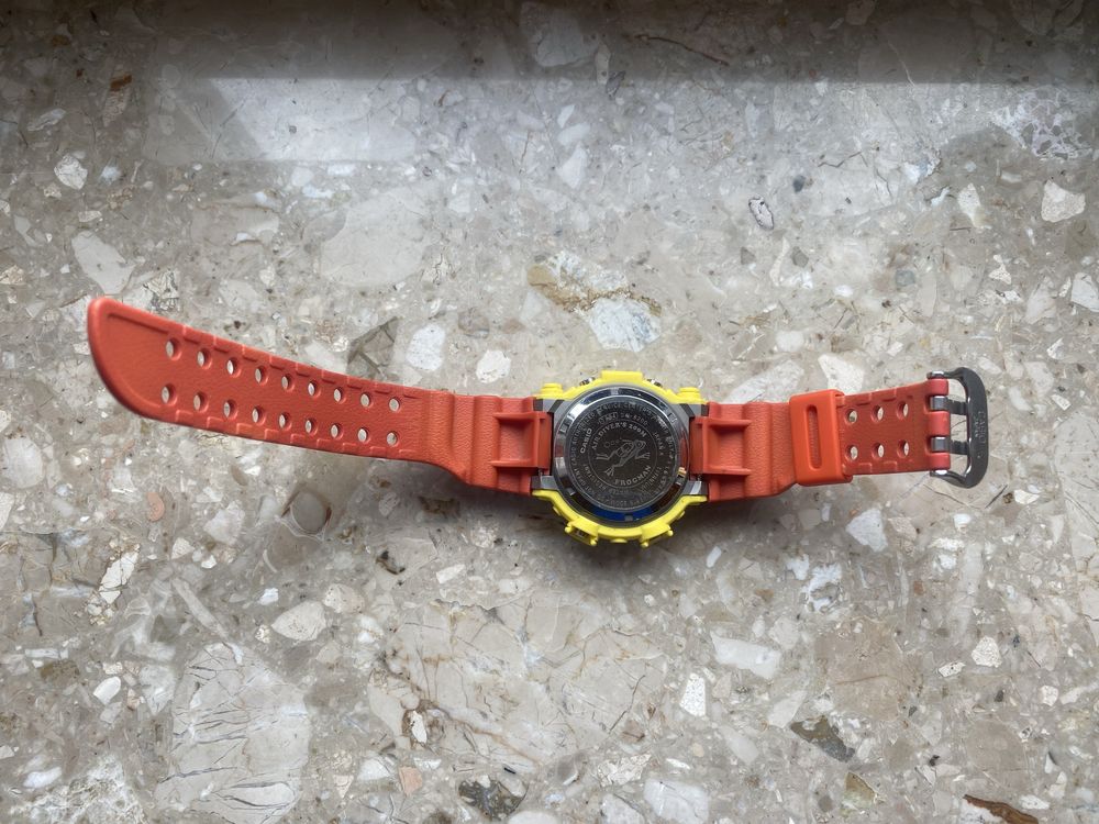 Casio G SHOCK DW - 8200 Frogman w wersji A1