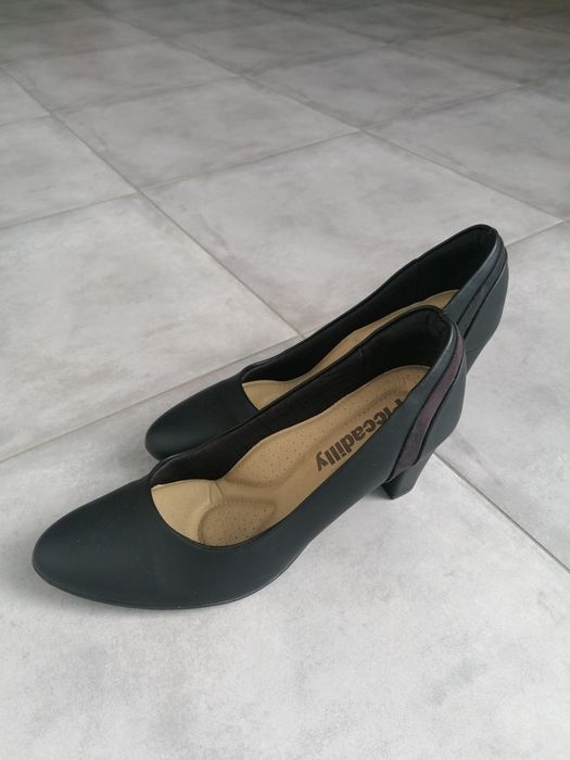 Sapatos PICCADILLY - Cor: preto - Número 37