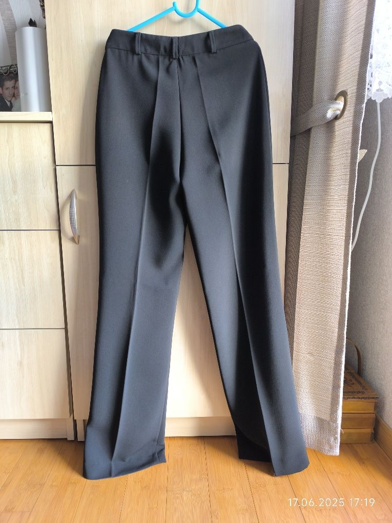 Czarne eleganckie spodnie szerokie migawki dzwony 34