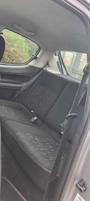 Peugeot 206 1.4HDI 5 Lug  2004