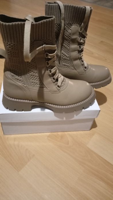 Buty damskie zimowe