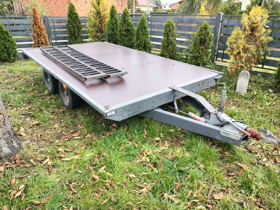 Laweta Ifor Williams DMC 2700