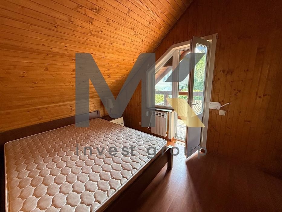 Будинок з банею в Петрушках