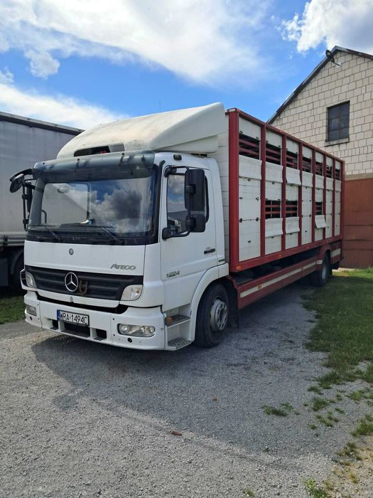 Mercedes Atego 1224 do przewozu zwierząt/bydła/żywca