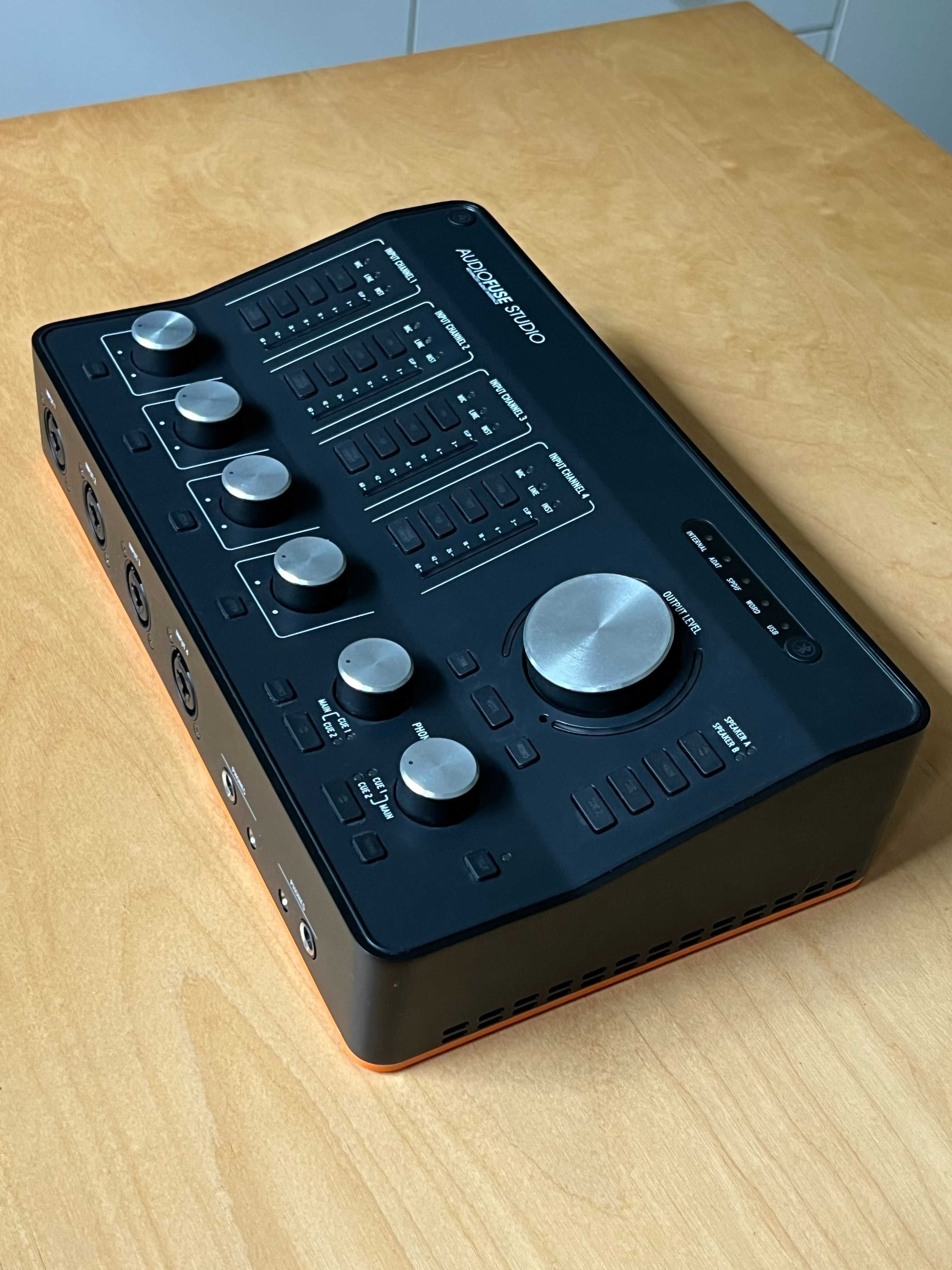 Interfejs audio Arturia Audiofuse Studio stan idealny + dustcover