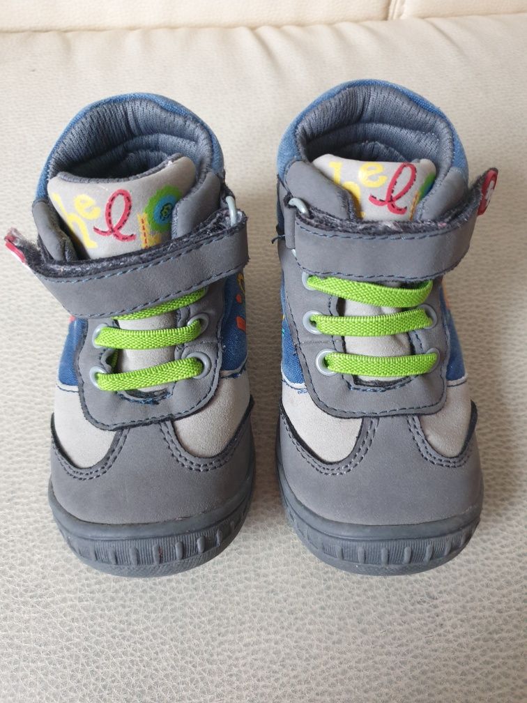 Buty jesienne zimowe Fisher Price rozmiar 21 / 22