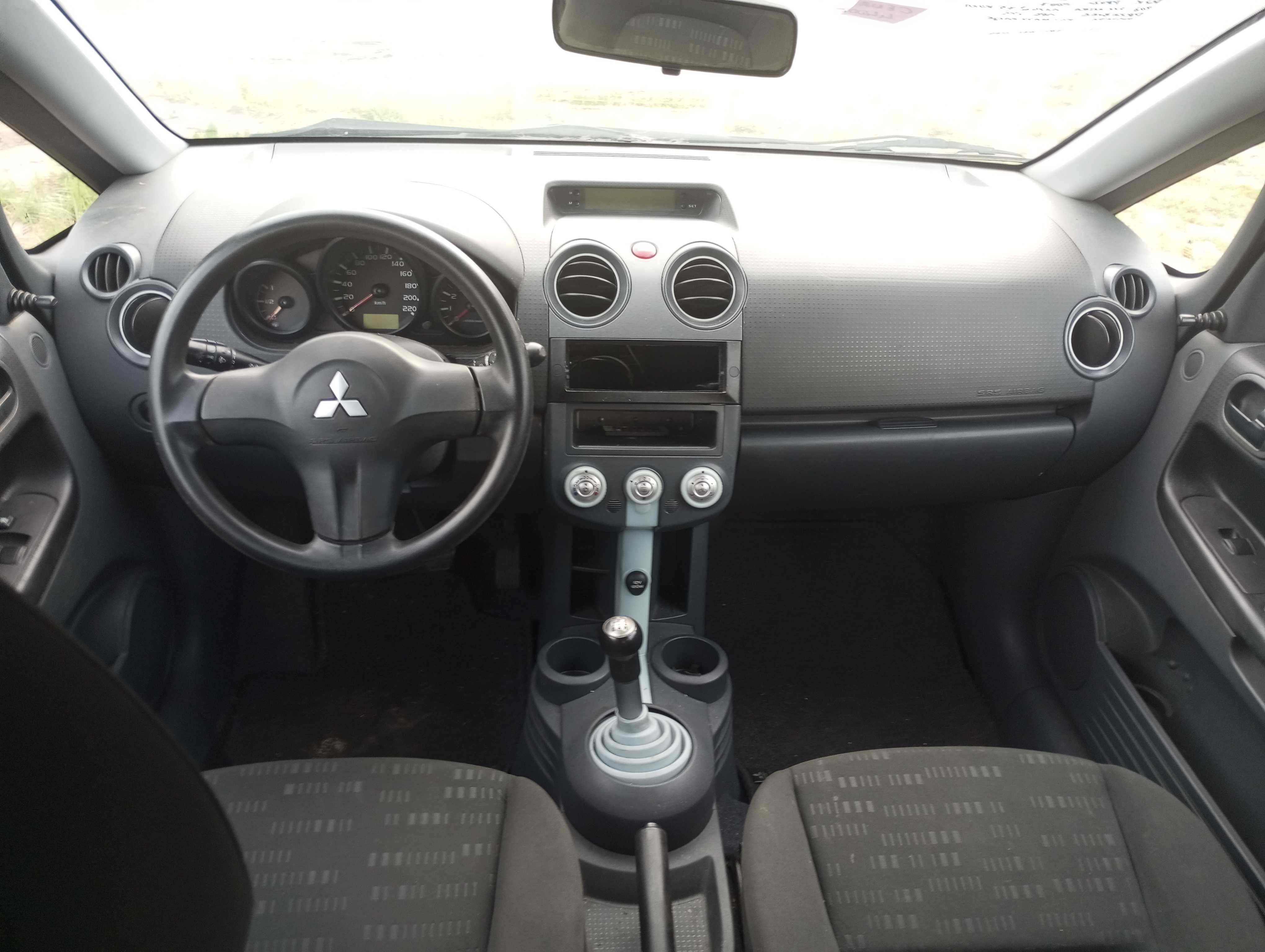 Mitsubishi Colt 1.1 benzyna