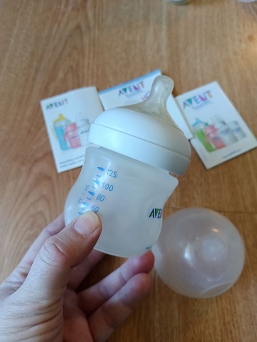 Avent 2 x laktator ręczny+ butelka 125 ml avent