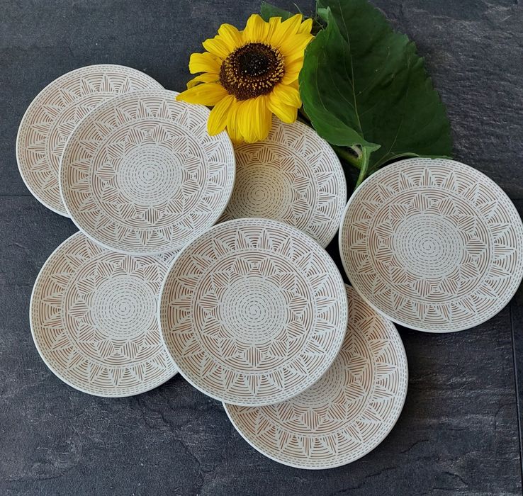 Villeroy & Boch talerze deserowe Algo Maroon kolekcja etniczna