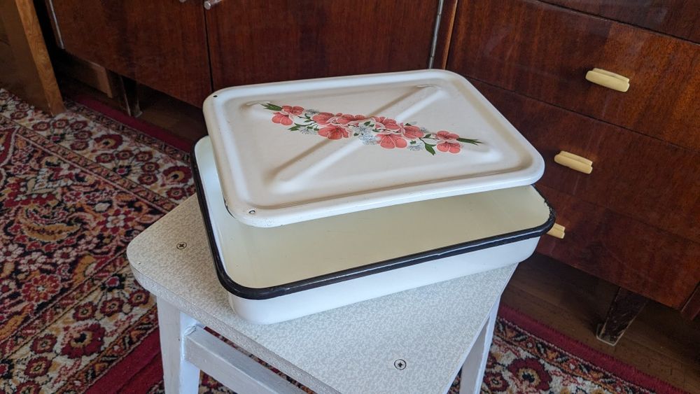 Кухонний посуд, утятниця, чайник, кружка, ковшик, сито, лоток