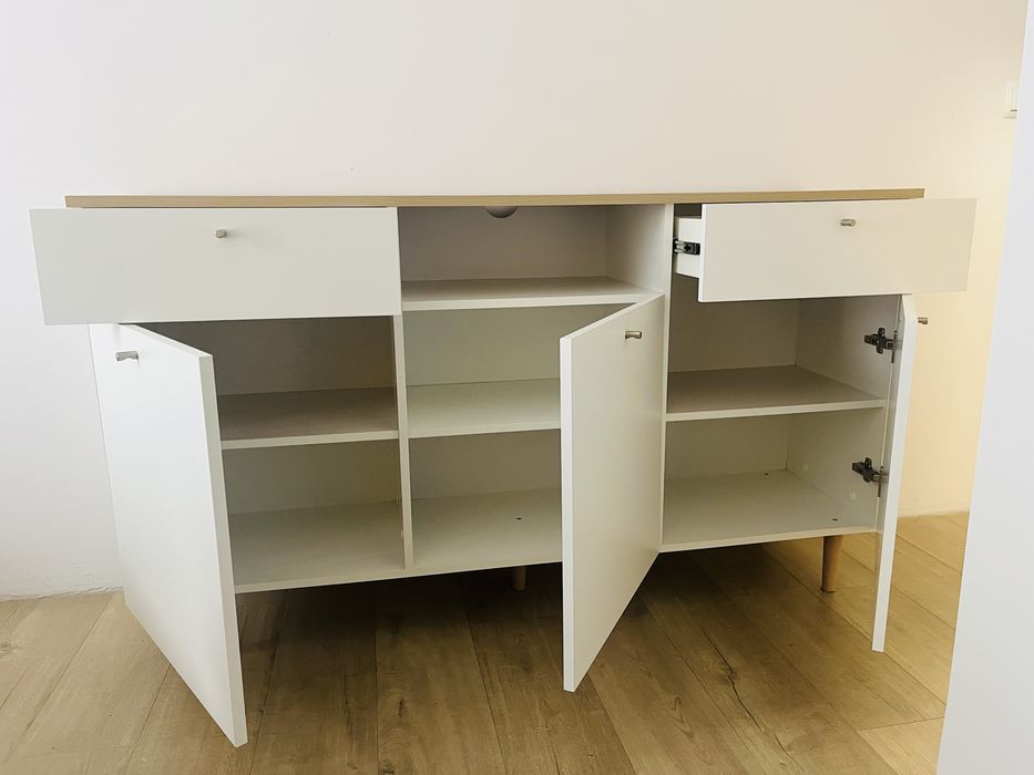 Komoda / szafka RTV biala, z szufladami