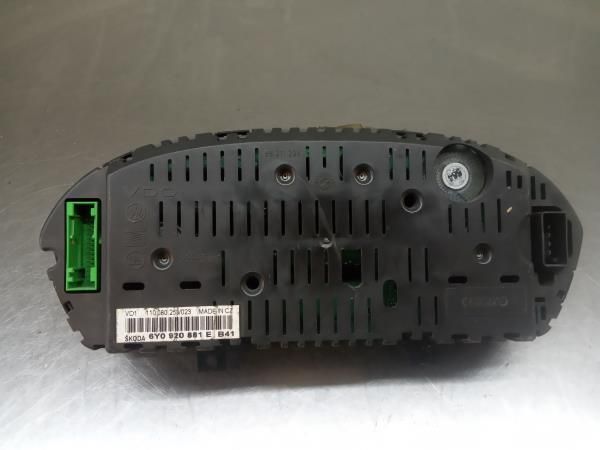 Quadrante / painel de instrumentos SKODA Fabia I Break (6Y5)