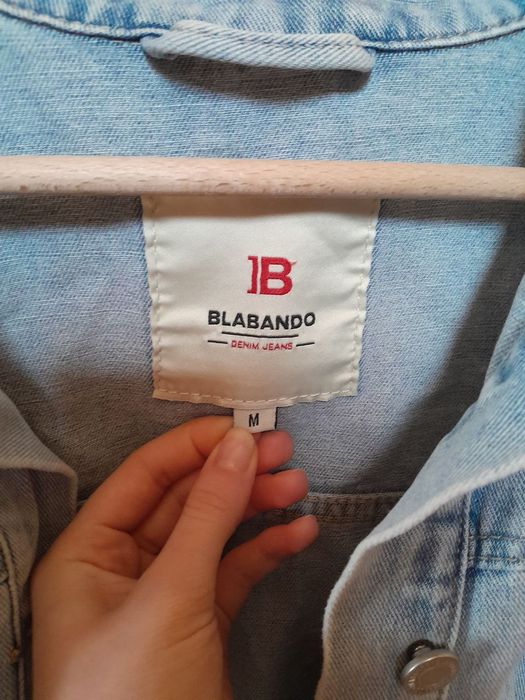 Джинсова куртка жіноча