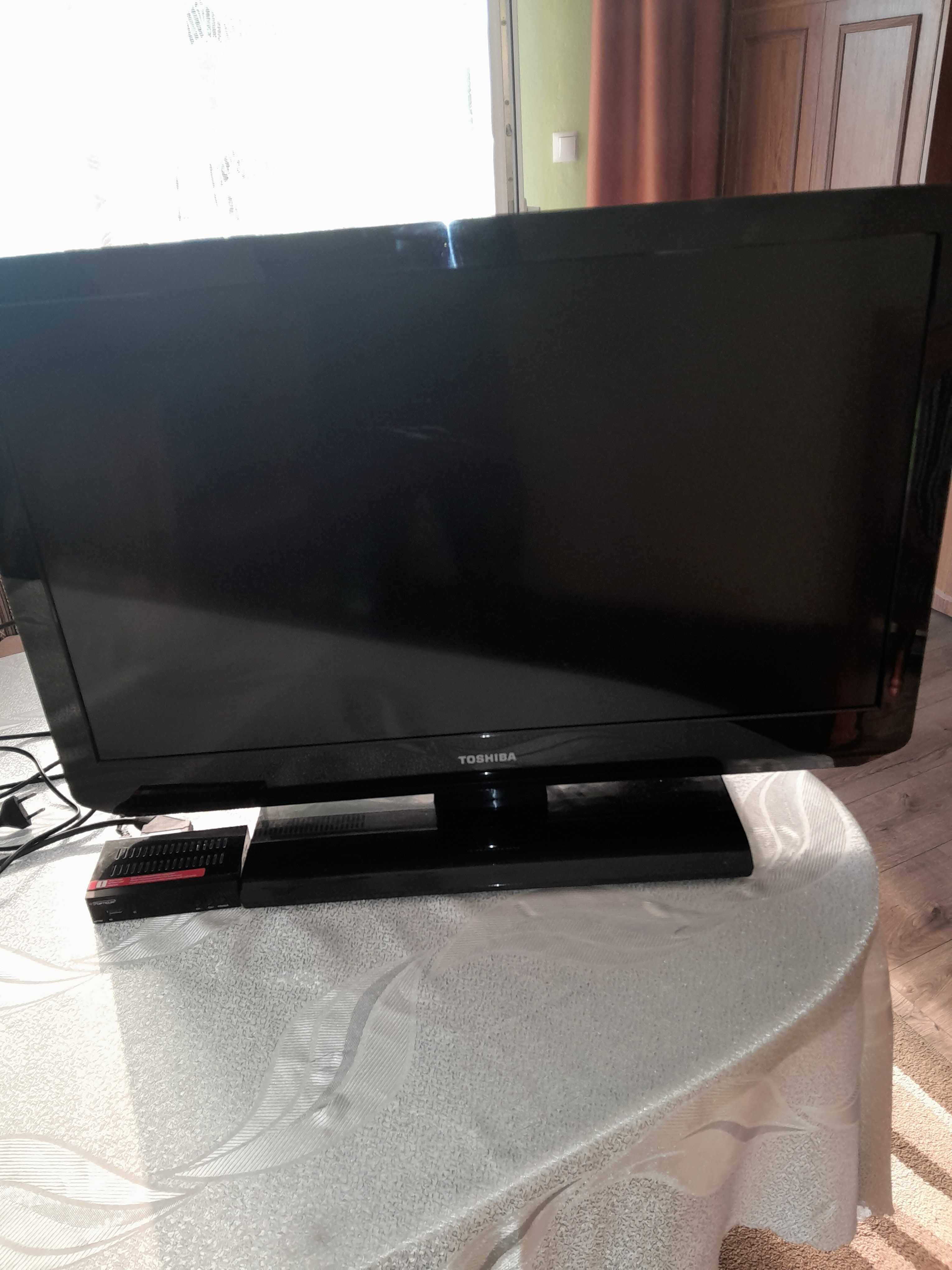 Telewizor TOSHIBA 32"z dekoderem DVB-T2