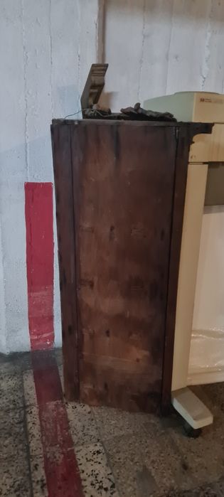 Pequena Cantoneira vitrine vintage - negociável