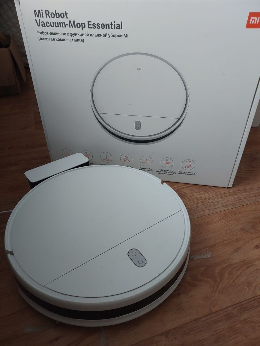 Робот пылесос Mi robot vacuum mop essential