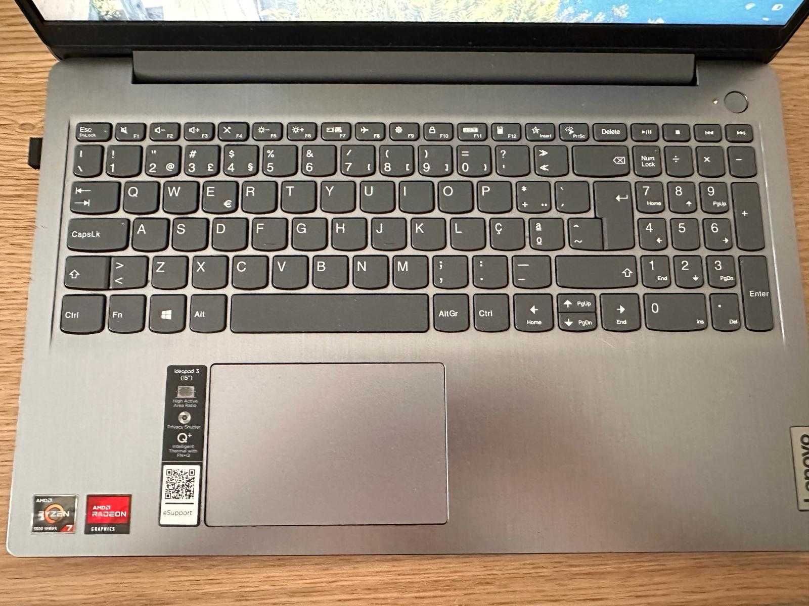 LENOVO IdeaPad 3 (15.6'' - AMD Ryzen 7 5700U - 16GRam - 512G SSD