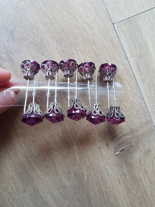 Szpilki dekoracyjne srebrne fioletowy diament do gąbek florystycznych