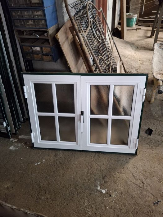 Janelas de Alumínio  em bom estado como novas