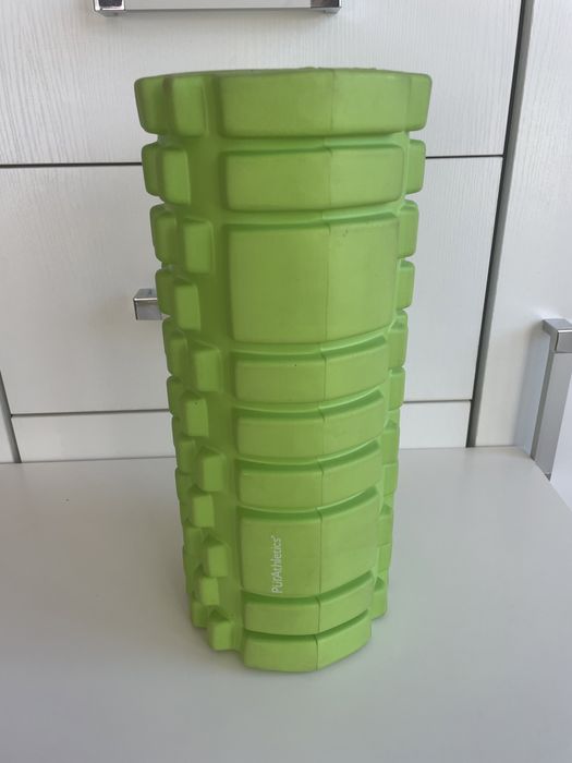 Wałek do ćwiczeń masażu purAthletics zielony