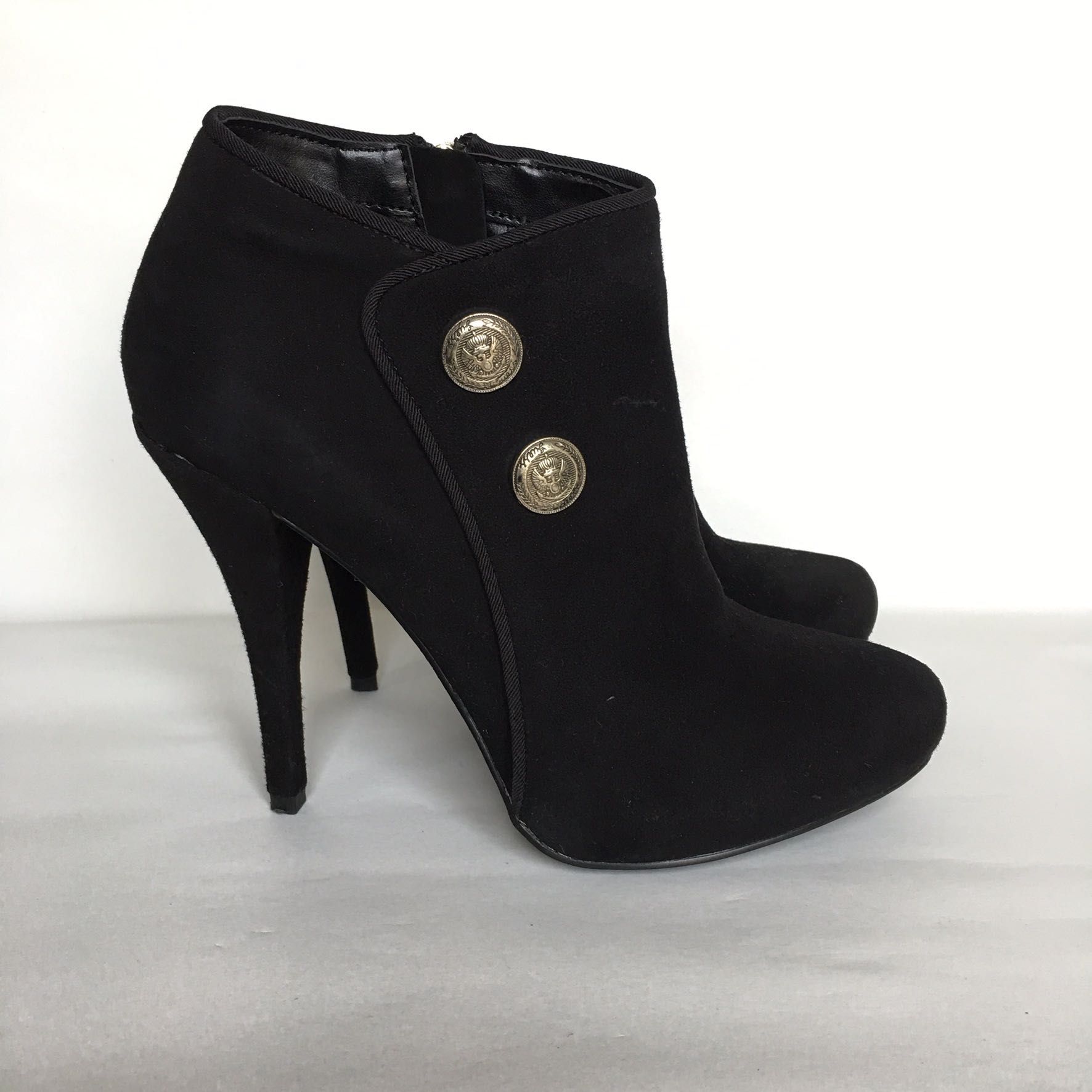 Botki czarne zamszowe szpilki GUESS rozmiar 37,5 buty do kostki