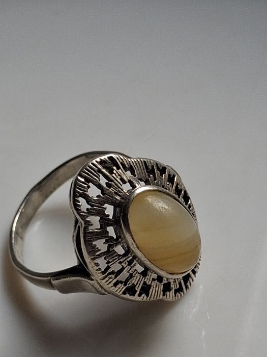 Warmet pierścionek z agatem.