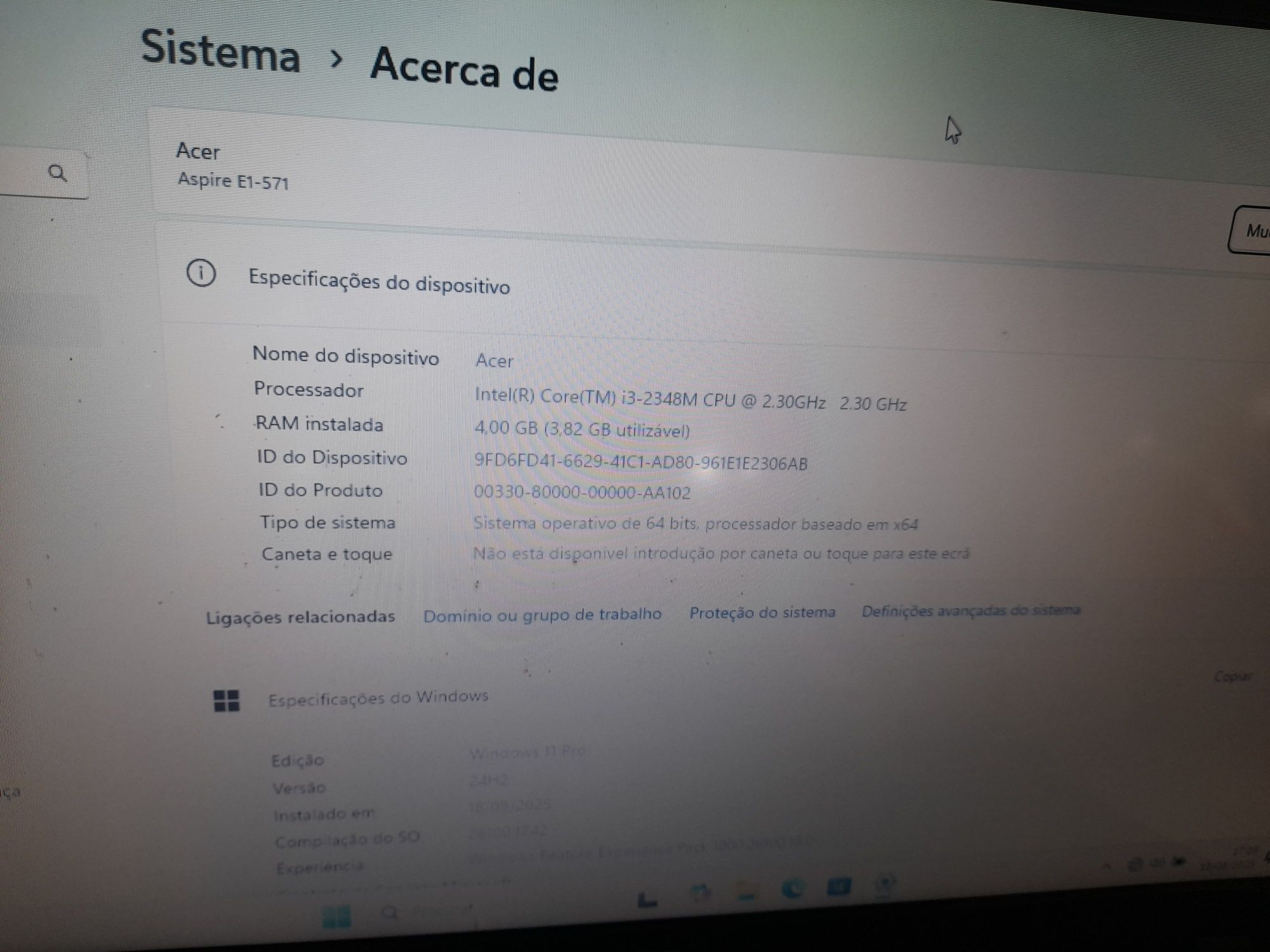 Portátil Acer Aspire E1-571
