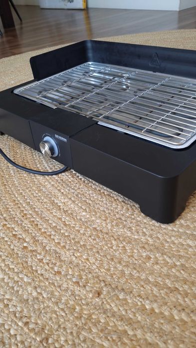 Grelhador novo com caixa e fatura