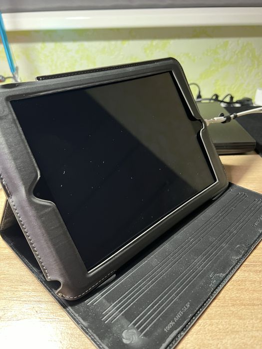 айпад Air 128г/б