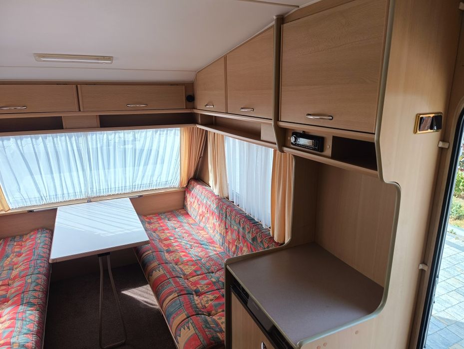 Przyczepa kempingowa Delta Aero 3900 dwa namioty, 1000 kg