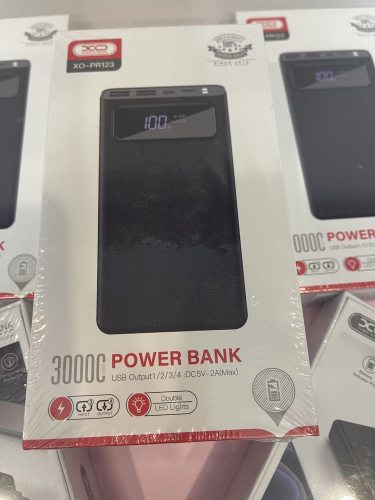 Powerbank Павер банк 30000 очень мощный, тяжелый.