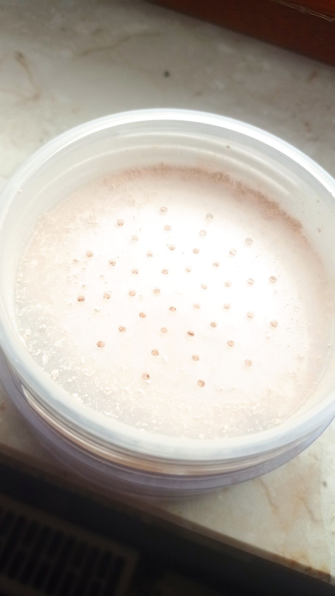 Puder sypki Pretty Peach Max&More Action