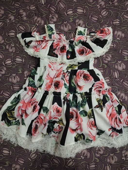 Сукня на дівчинку