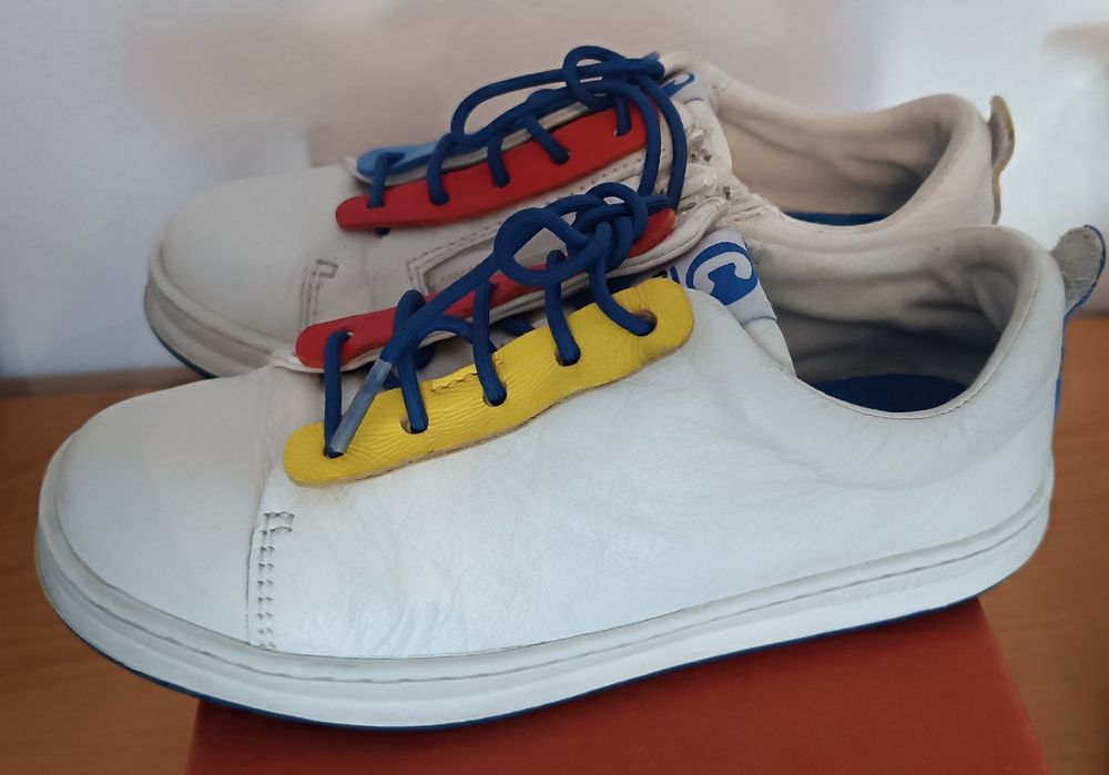 Tênis n.°32 da Camper