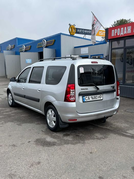 Dacia Logan 1.6 ГБО 2010 пасажир обслужений