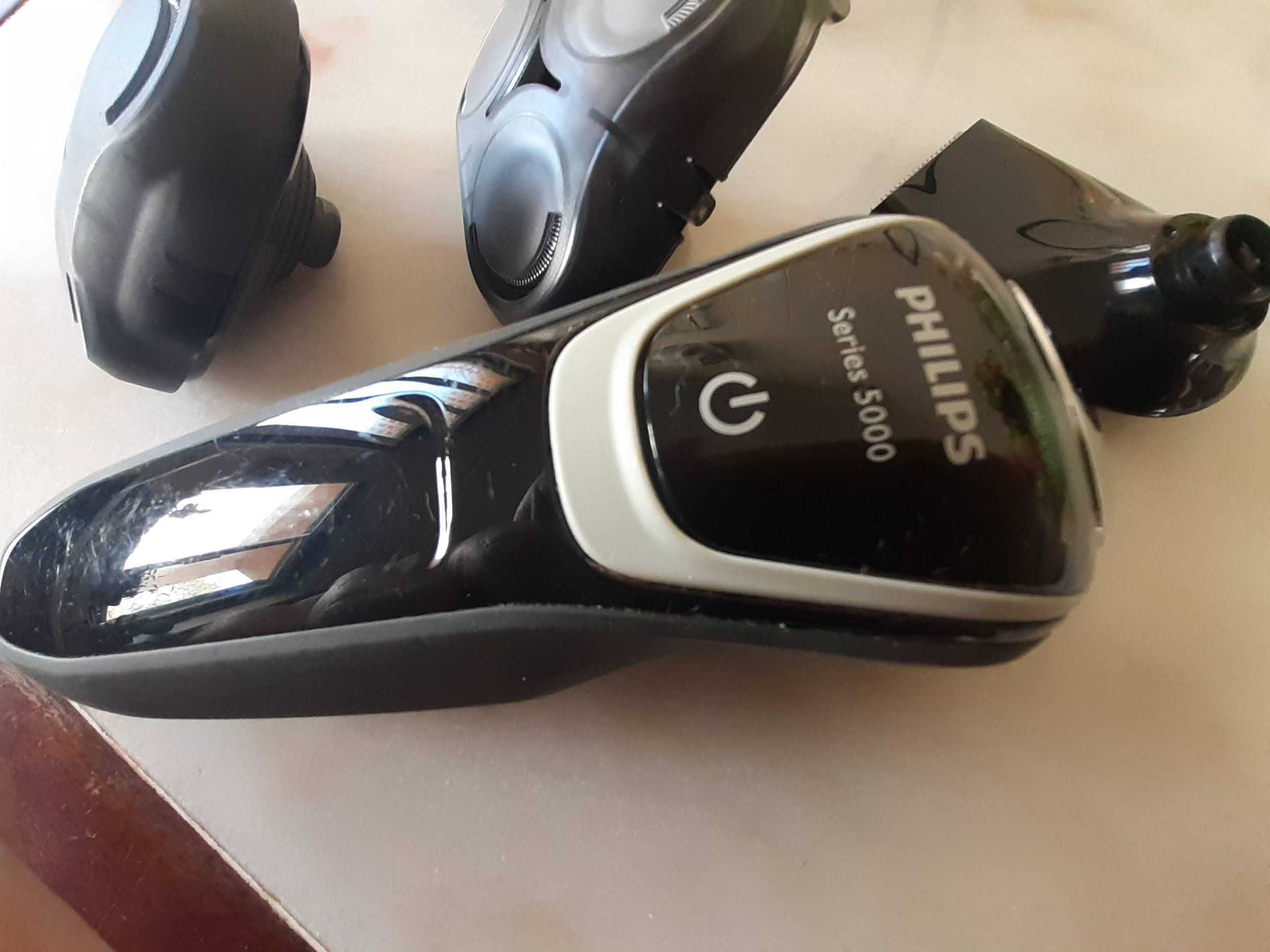 Máquina barbear Philips series 5000